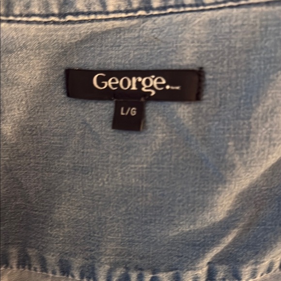 George Chambray Denim Shirt. Light weight. Size L. - Picture 8 of 12